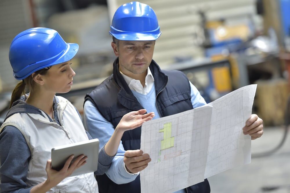 Engineers20in20mechanical20factory20reading20instructions-3-1